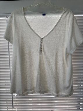 White Short Sleeve V-Neck Button Front Tee